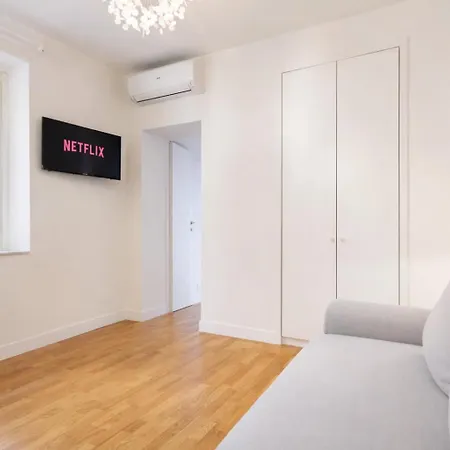 Apartament Elegantis Monti Royal With Private Terrace Rzym