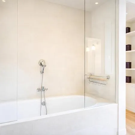 Apartament Elegantis Monti Royal With Private Terrace