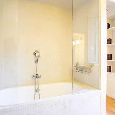 Apartment Elegantis Monti Royal With Private Terrace Rome