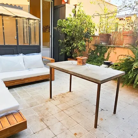 Apartment Elegantis Monti Royal With Private Terrace