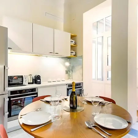 Daire Elegantis Monti Royal With Private Terrace *